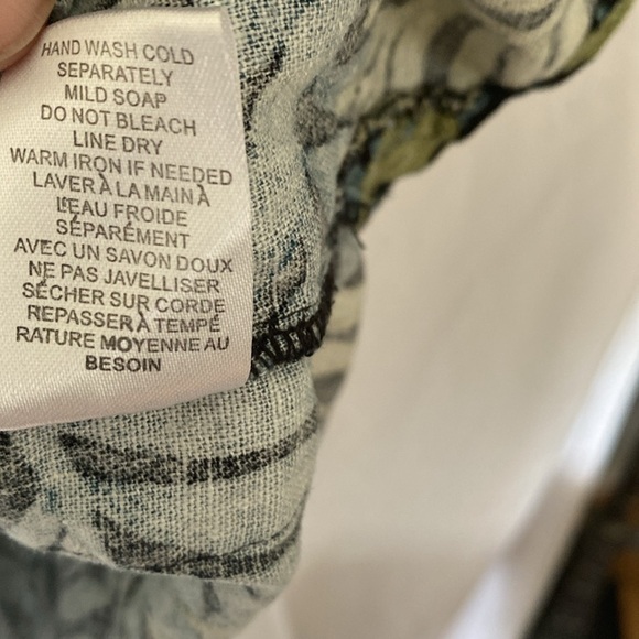 For Cynthia Linen Blend Sleeveless Top with Pockets. Size M - Picture 6 of 8